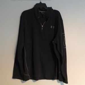UnderArmour Quarter Zip Sweatshirt!